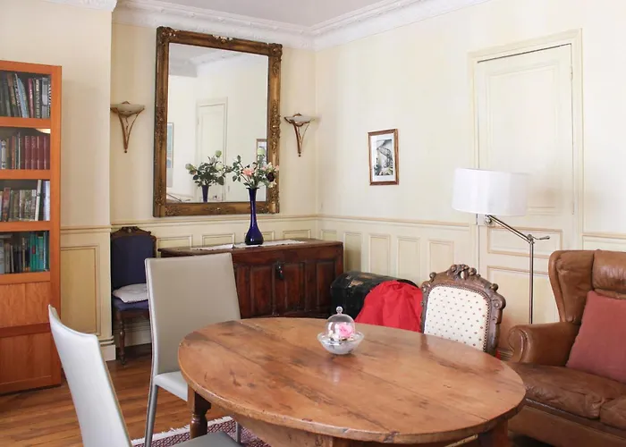 Lovely Paris Flat Close To Eiffel Tower