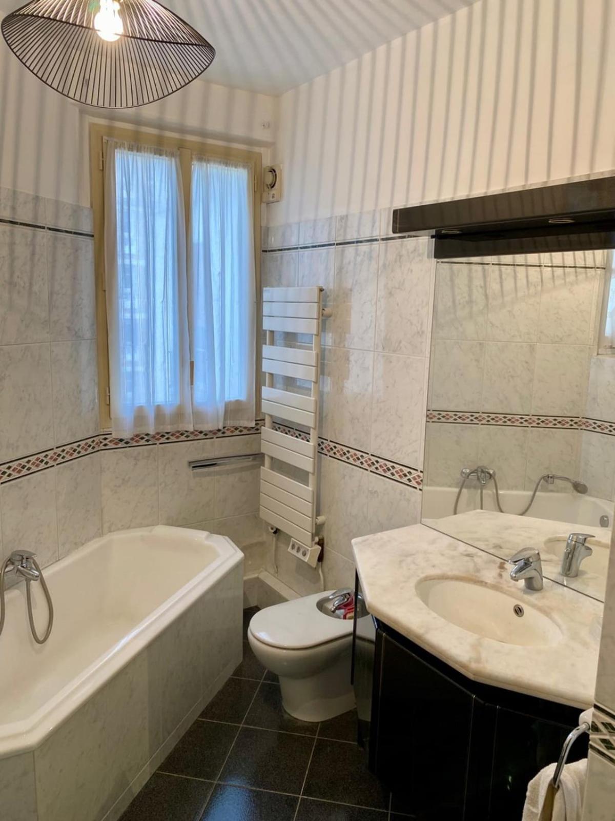 Spacious Near The Eiffel Tower Apartment Paris