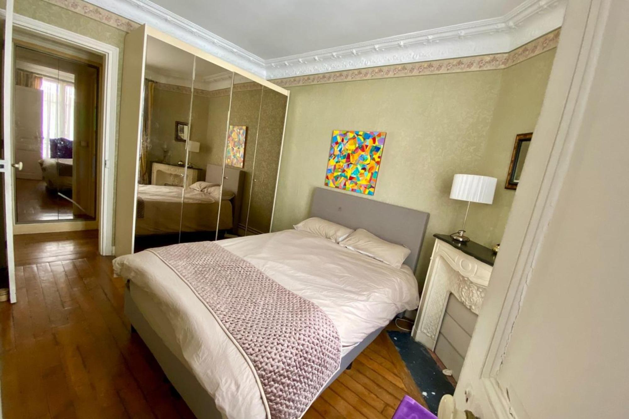Spacious Near The Eiffel Tower Apartment