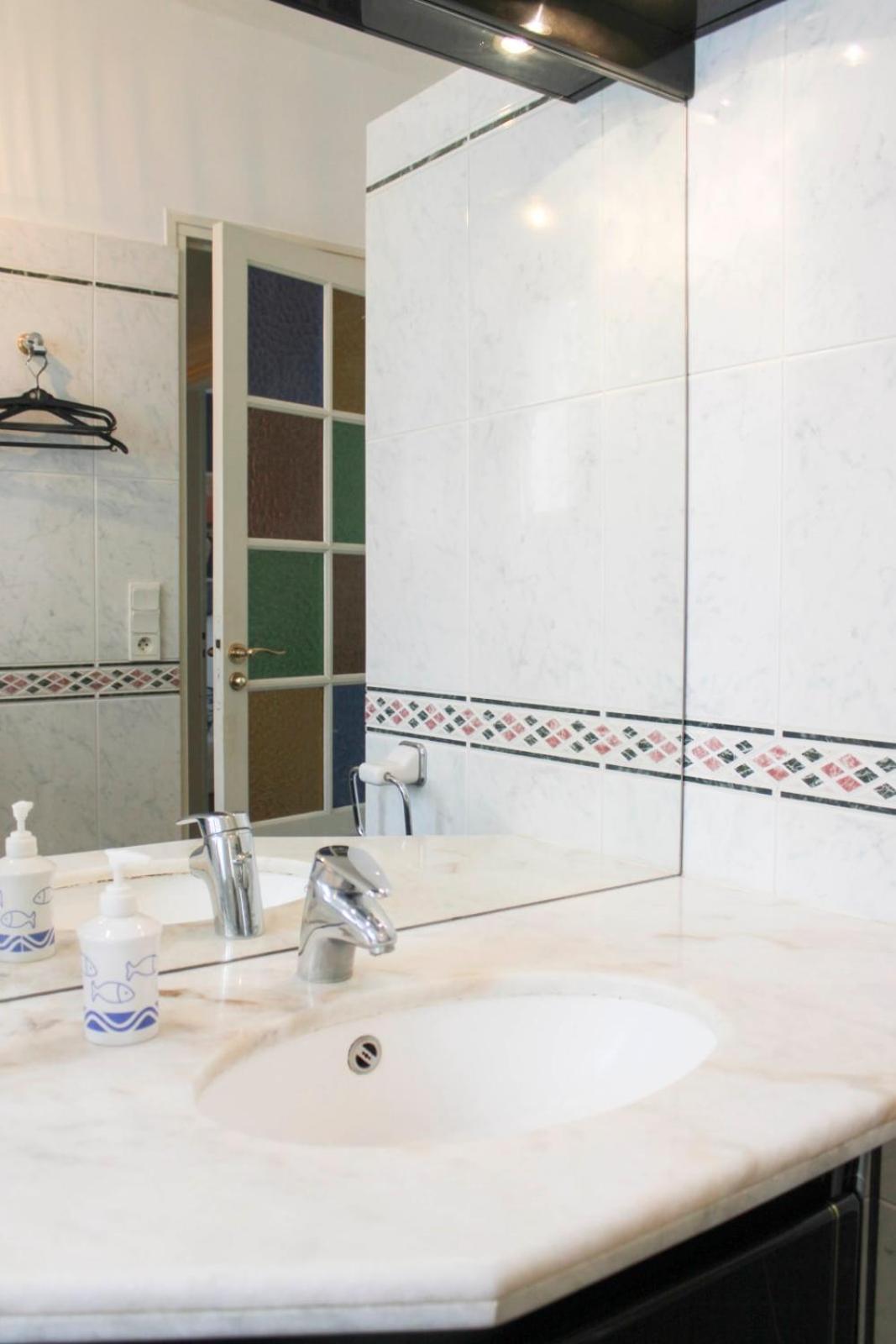 Lovely Flat Close To Eiffel Tower Apartment *