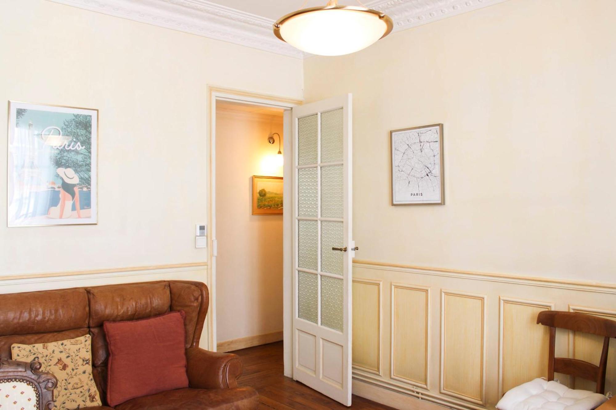 Lovely Flat Close To Eiffel Tower Apartment *